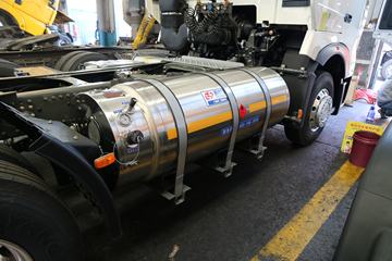�й����� HOWO T7H �ؿ� 430���� 6X4 LNGǣ����ͼƬ