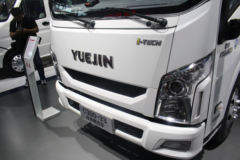 跃进 超越C300 125马力 4X2 冷藏车(NJ5042XLCZFDCMZ)