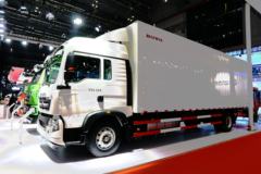 中国重汽 HOWO T5G重卡 280马力 4X2 9.6米厢式载货车(ZZ5187XXYN711GE1H)