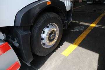 �й����� HOWO T5G�ؿ� 280���� 4X2 9.6����ʽ�ػ���(ZZ5187XXYN711GE1H)ͼƬ