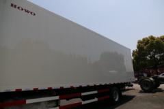 中国重汽 HOWO T5G重卡 280马力 4X2 9.6米厢式载货车(ZZ5187XXYN711GE1H)
