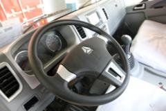 中国重汽HOWO 统帅 180马力 5.75米排半栏板载货车(10挡)(ZZ1147H451CE1)