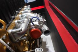 福特JX6D09系列&nbsp;发动机外观                                                图片