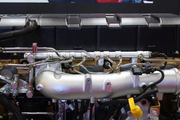 福特JX6D13系列&nbsp;发动机外观                                                图片