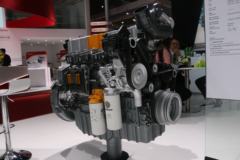 潍柴WP7.300E60 300马力 7.5L 国六 柴油发动机