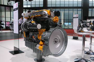 潍柴WP7.300E60 300马力 7.5L 国六 柴油发动机