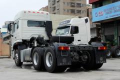 中国重汽 豪瀚J7G重卡 360马力 6X4牵引车(ZZ4255N3246E1)