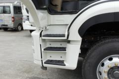 中国重汽 豪瀚J7G重卡 360马力 6X4牵引车(ZZ4255N3246E1)