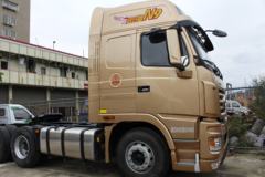 大运 N9重卡 远行版 500马力 6X4牵引车(CGC4250D5FCCH)