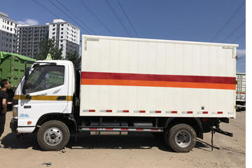 ���� ŷ����3ϵ 143���� 4X2 4.2����ʽ��ƿ���䳵(BJ5049XRQ-A3)ͼƬ