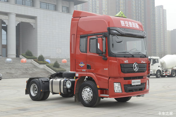陕汽康明斯 德龙X3000 轻量化 钜惠版 385马力 4X2危化品牵引车(SX4180XC1W)