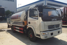 东风多利卡底盘&nbsp;沥青洒布车外观图片