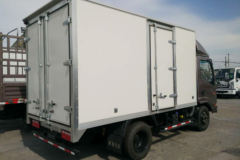 唐骏欧铃 T1系列 95马力 4X2 3.7米单排厢式轻卡(ZB5040XXYKDD6V)