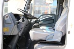 唐骏欧铃 K3系列 117马力 3.88米排半栏板轻卡(ZB1040JPD6V)