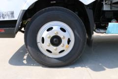 唐骏欧铃 K3系列 117马力 3.88米排半栏板轻卡(ZB1040JPD6V)