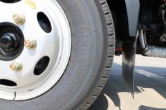 唐骏欧铃 T3系列 117马力 3.88米排半栏板轻卡(6挡)(ZB1040JPD6V)