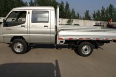 唐骏欧铃 赛菱A6 1.2L 88马力 汽油 2.56米双排栏板微卡(后单胎)(ZB1030ASC3V)