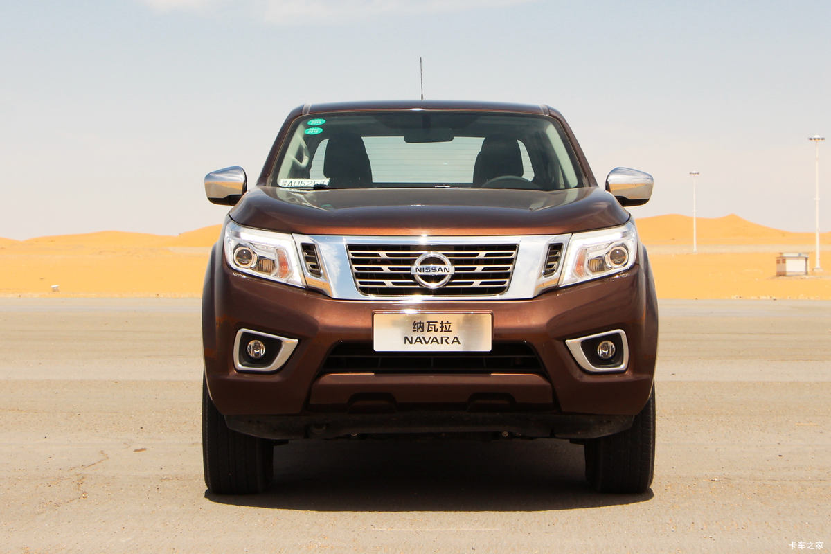 郑州日产 纳瓦拉 2019款 舒适版 2.5L汽油 193马力 两驱双排皮卡(国六)
