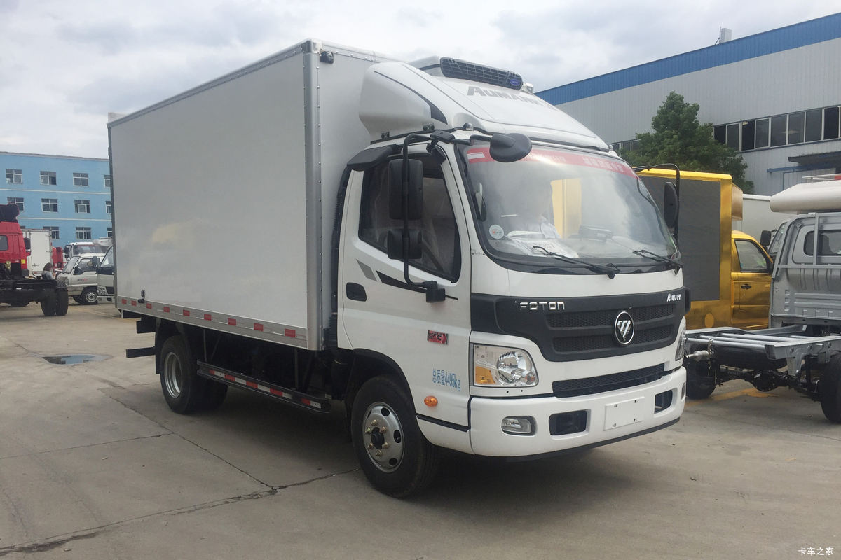福田 欧马可3系 130马力 4X2 冷藏车