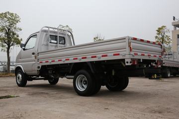 ������Խ �±����� 1.5L 112���� 3.2�׵�������΢��(SC1031AGD53)ͼƬ