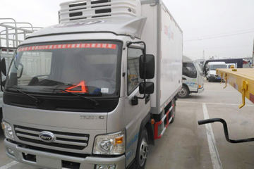 开瑞 绿卡C 116马力 4X2 冷藏车(SQR5042XLCH02D)
