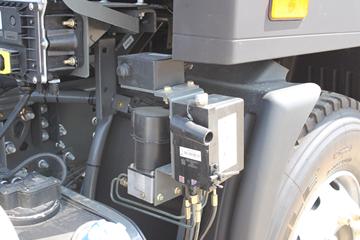 �й����� ˹̫��D7B�ؿ� 380���� 6X4ǣ����(�߶�)(ZZ4253N3241E1BN)ͼƬ