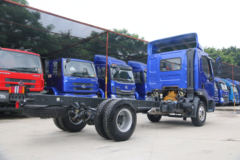 东风柳汽 乘龙L3 160马力 4X2 5.2米单排厢式轻卡底盘(LZ5080XXYL3AB)