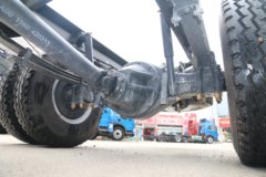 东风柳汽 乘龙L3 160马力 4X2 5.2米单排厢式轻卡底盘(LZ5080XXYL3AB)