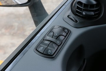 ���� Actros�ؿ� 440���� 6X2ǣ����(�ͺ�2644LS)ͼƬ