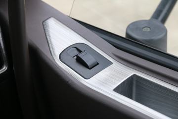 �������� ����L3 160���� 4X2 6.2���Ű������ػ�������(LZ1121M3AB)ͼƬ