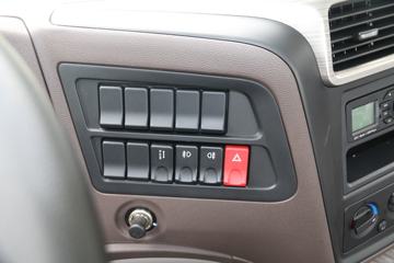 �������� ����L3 160���� 4X2 6.2���Ű������ػ�������(LZ1121M3AB)ͼƬ