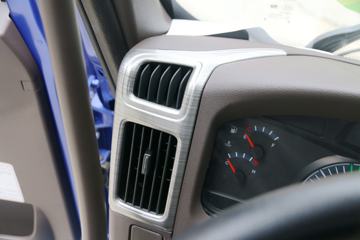 �������� ����L3 160���� 4X2 6.2���Ű������ػ�������(LZ1121M3AB)ͼƬ