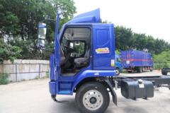 东风柳汽 乘龙L3 160马力 4X2 6.2米排半栏板载货车底盘(LZ1121M3AB)