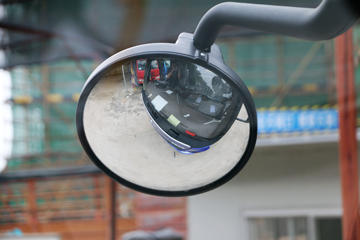 �������� �³���M3�п� 185���� 4X2 8.3����ʽ�ػ�������ͼƬ