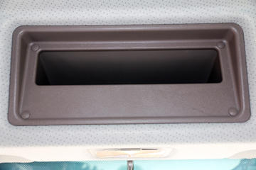 �������� �³���M3�п� 185���� 4X2 8.3����ʽ�ػ�������ͼƬ