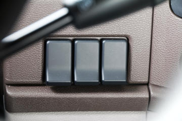 �������� �³���M3�п� 185���� 4X2 8.3����ʽ�ػ�������ͼƬ