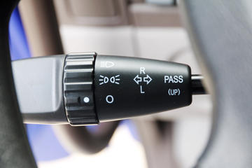 �������� �³���M3�п� 185���� 4X2 8.3����ʽ�ػ�������ͼƬ