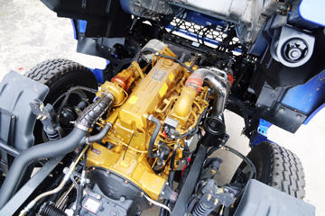 �������� �³���M3�п� 185���� 4X2 8.3����ʽ�ػ�������ͼƬ