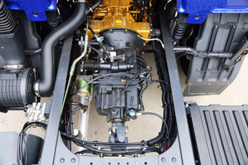 �������� �³���M3�п� 185���� 4X2 8.3����ʽ�ػ�������ͼƬ