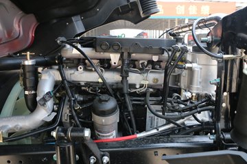 �й�����HOWO G5X�п� 210���� 6.2���Ű���ʽ�ػ�������(ZZ5167XXYG471DE1A)ͼƬ