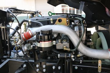 �й�����HOWO G5X�п� 210���� 6.2���Ű���ʽ�ػ�������(ZZ5167XXYG471DE1A)ͼƬ