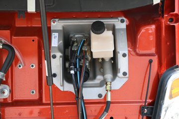 �й�����HOWO G5X�п� 210���� 6.2���Ű���ʽ�ػ�������(ZZ5167XXYG471DE1A)ͼƬ