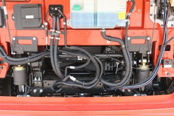 �й�����HOWO G5X�п� 210���� 6.2���Ű���ʽ�ػ�������(ZZ5167XXYG471DE1A)ͼƬ