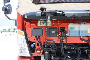 �й�����HOWO G5X�п� 210���� 6.2���Ű���ʽ�ػ�������(ZZ5167XXYG471DE1A)ͼƬ