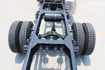 �й�����HOWO G5X�п� 210���� 6.2���Ű���ʽ�ػ�������(ZZ5167XXYG471DE1A)ͼƬ