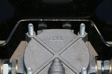 �й�����HOWO G5X�п� 210���� 6.2���Ű���ʽ�ػ�������(ZZ5167XXYG471DE1A)ͼƬ