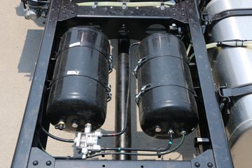 �й�����HOWO G5X�п� 210���� 6.2���Ű���ʽ�ػ�������(ZZ5167XXYG471DE1A)ͼƬ