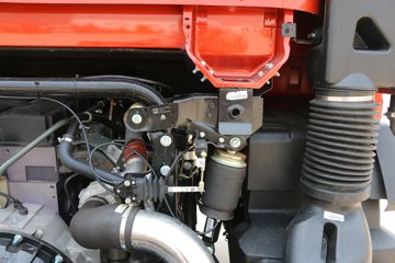 �й�����HOWO G5X�п� 210���� 6.2���Ű���ʽ�ػ�������(ZZ5167XXYG471DE1A)ͼƬ