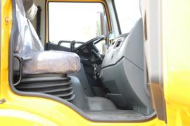 漢風XG1M(原漢風G5)&nbsp;随车吊驾驶室图片