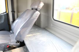 漢風XG1M(原漢風G5)&nbsp;随车吊驾驶室图片